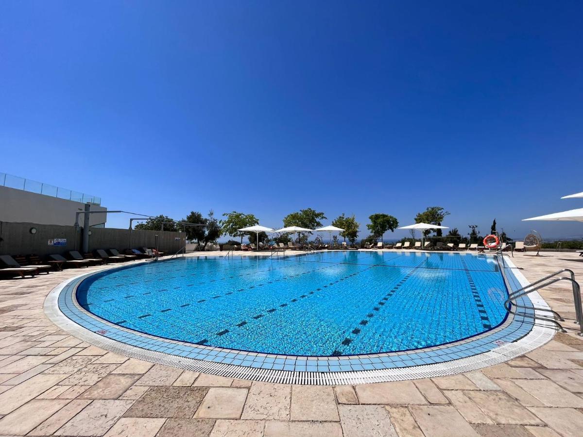 Elma Hotel&Art Complex Zikhron Yaakov Bagian luar foto